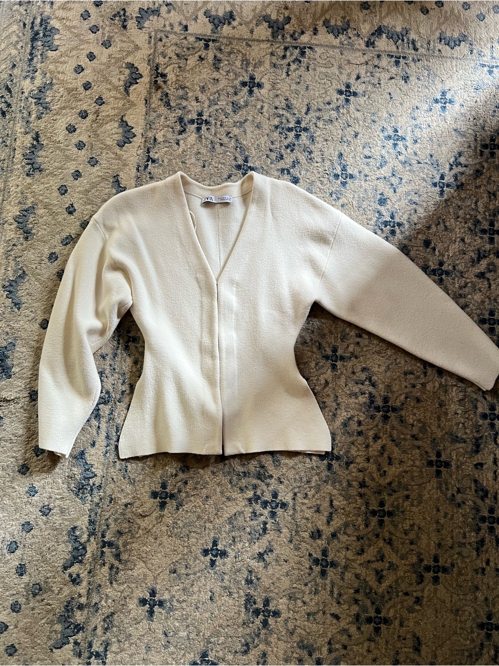 Zara Ivory V-Neck Women’s Sweater Cardigan